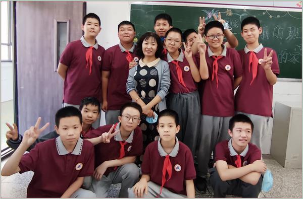 与最喜欢的老师合影 (22)